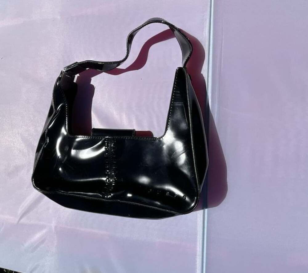2000 Guess Vintage Black Patent Leather Shoulder Bag Hobo Purse